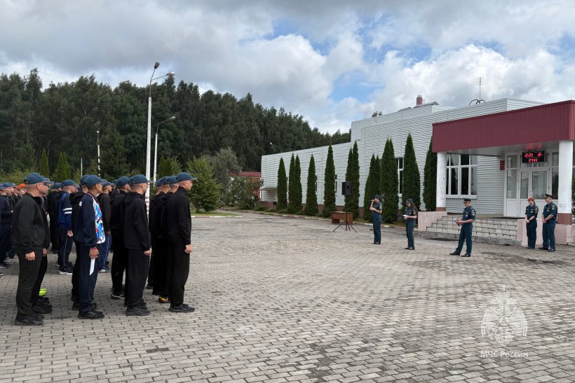 В Академии проходит курс молодого бойца для первокурсников